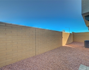 126 Barringswell Avenue - Photo Thumbnail 39