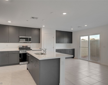 126 Barringswell Avenue - Photo Thumbnail 11