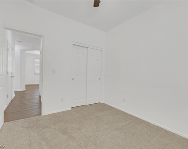 976 Crescent Falls Street - Photo Thumbnail 20