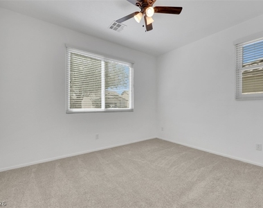 976 Crescent Falls Street - Photo Thumbnail 21