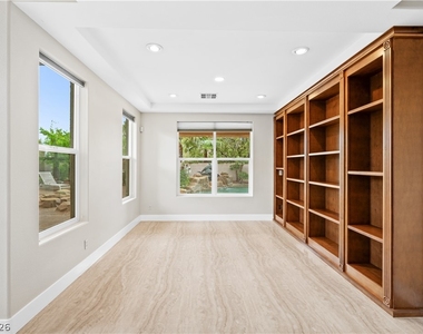 3010 Hammerwood Drive - Photo Thumbnail 10