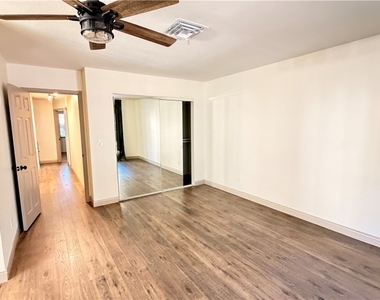 2783 Carnation Lane - Photo Thumbnail 35