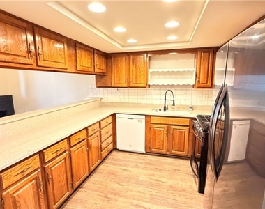 2783 Carnation Lane - Photo Thumbnail 11