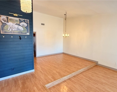 2783 Carnation Lane - Photo Thumbnail 3