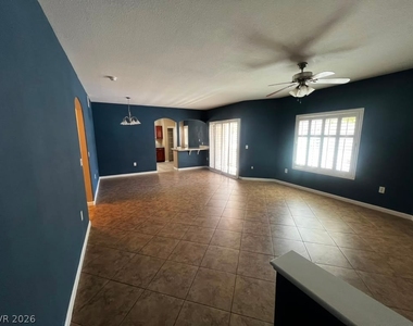 3925 Lazy Pine Street - Photo Thumbnail 1