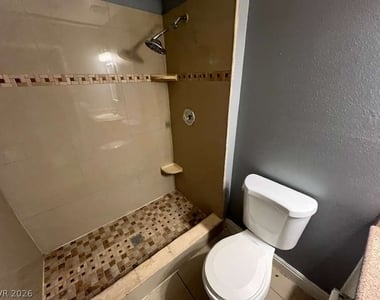 913 Shadow Mountain Place - Photo Thumbnail 15
