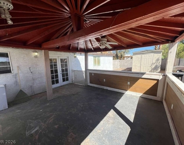 913 Shadow Mountain Place - Photo Thumbnail 31