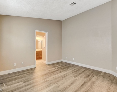 6632 Wheelbarrow Peak Drive - Photo Thumbnail 21