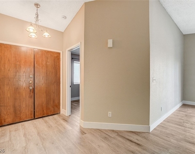 6632 Wheelbarrow Peak Drive - Photo Thumbnail 20