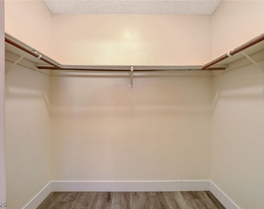 6632 Wheelbarrow Peak Drive - Photo Thumbnail 24