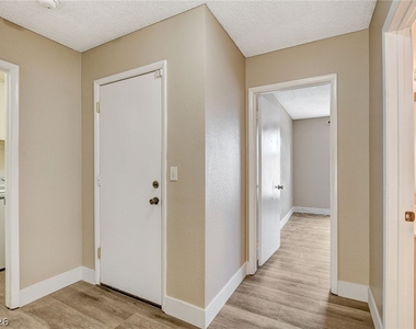 6632 Wheelbarrow Peak Drive - Photo Thumbnail 35