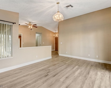 6632 Wheelbarrow Peak Drive - Photo Thumbnail 12