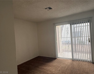 4451 Rich Drive - Photo Thumbnail 4