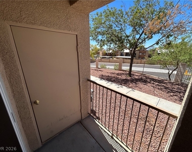 2110 Los Feliz Street - Photo Thumbnail 6