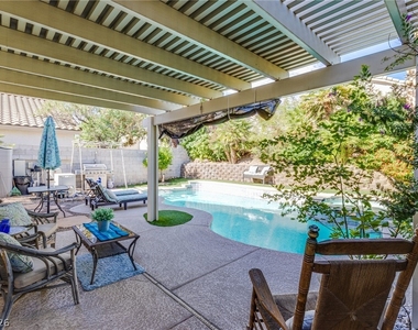 253 Camelback Ridge Avenue - Photo Thumbnail 2