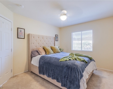253 Camelback Ridge Avenue - Photo Thumbnail 22