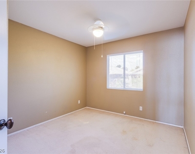 253 Camelback Ridge Avenue - Photo Thumbnail 23