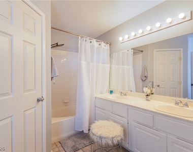 253 Camelback Ridge Avenue - Photo Thumbnail 18