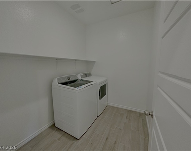 333 Laurel Peak Drive - Photo Thumbnail 7