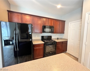 8947 College Green Street - Photo Thumbnail 9