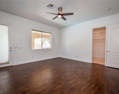 10243 Bright Harbor Avenue - Photo Thumbnail 18