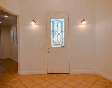 10243 Bright Harbor Avenue - Photo Thumbnail 7