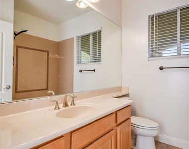 10243 Bright Harbor Avenue - Photo Thumbnail 24