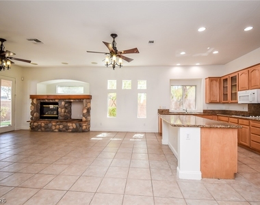 10243 Bright Harbor Avenue - Photo Thumbnail 8