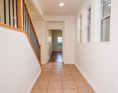 10243 Bright Harbor Avenue - Photo Thumbnail 23