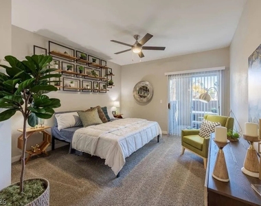 9225 W Charleston Boulevard - Photo Thumbnail 5