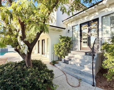 128 S Royal Ascot Drive - Photo Thumbnail 44