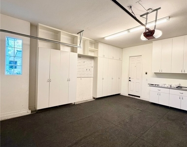 128 S Royal Ascot Drive - Photo Thumbnail 50