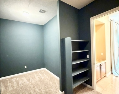 128 S Royal Ascot Drive - Photo Thumbnail 37