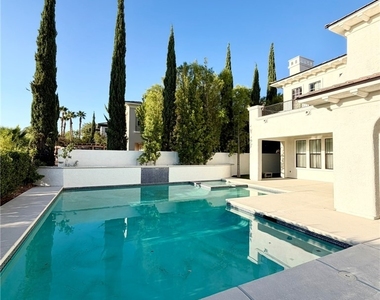 128 S Royal Ascot Drive - Photo Thumbnail 41