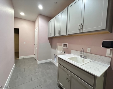 845 Pantara Place - Photo Thumbnail 17