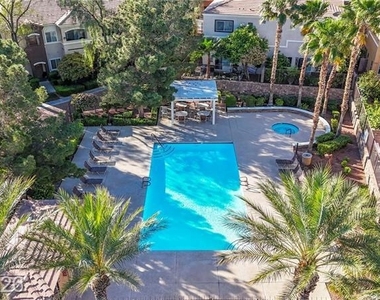 9303 Gilcrease Avenue - Photo Thumbnail 13
