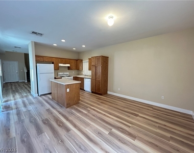 3533 Terraza Mar Avenue - Photo Thumbnail 3
