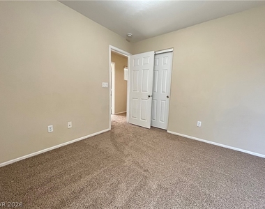 3533 Terraza Mar Avenue - Photo Thumbnail 16