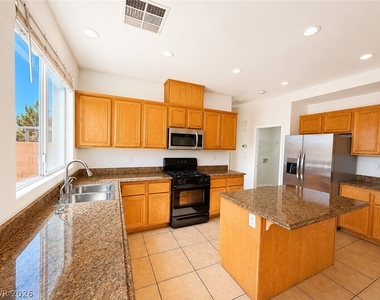 4300 Thunder Twice Street - Photo Thumbnail 9