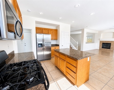 4300 Thunder Twice Street - Photo Thumbnail 8