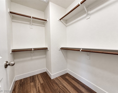 10228 Yarmouth Sea Court - Photo Thumbnail 6