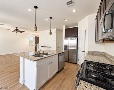 10228 Yarmouth Sea Court - Photo Thumbnail 4