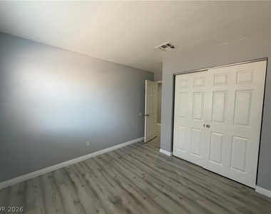 8600 W Charleston Boulevard - Photo Thumbnail 8