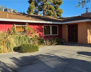 1308 Winwood Street - Photo Thumbnail 2