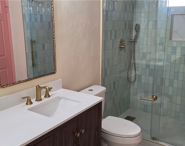 1308 Winwood Street - Photo Thumbnail 16