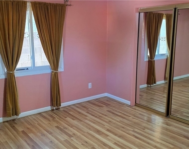 1308 Winwood Street - Photo Thumbnail 13