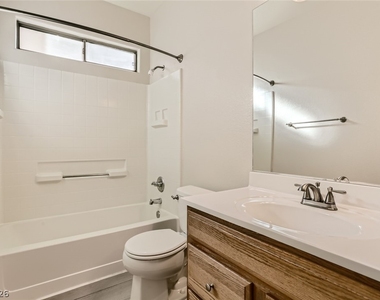 9121 Little Horse Avenue - Photo Thumbnail 8