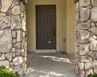 2164 Lone Desert Street - Photo Thumbnail 47