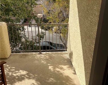 2164 Lone Desert Street - Photo Thumbnail 42