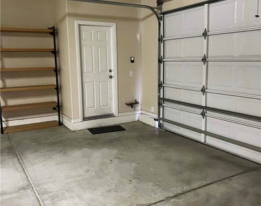 2164 Lone Desert Street - Photo Thumbnail 45